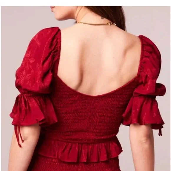 NWT Band of the free Elegant Red Smocked Top size small - Picture 2 of 8